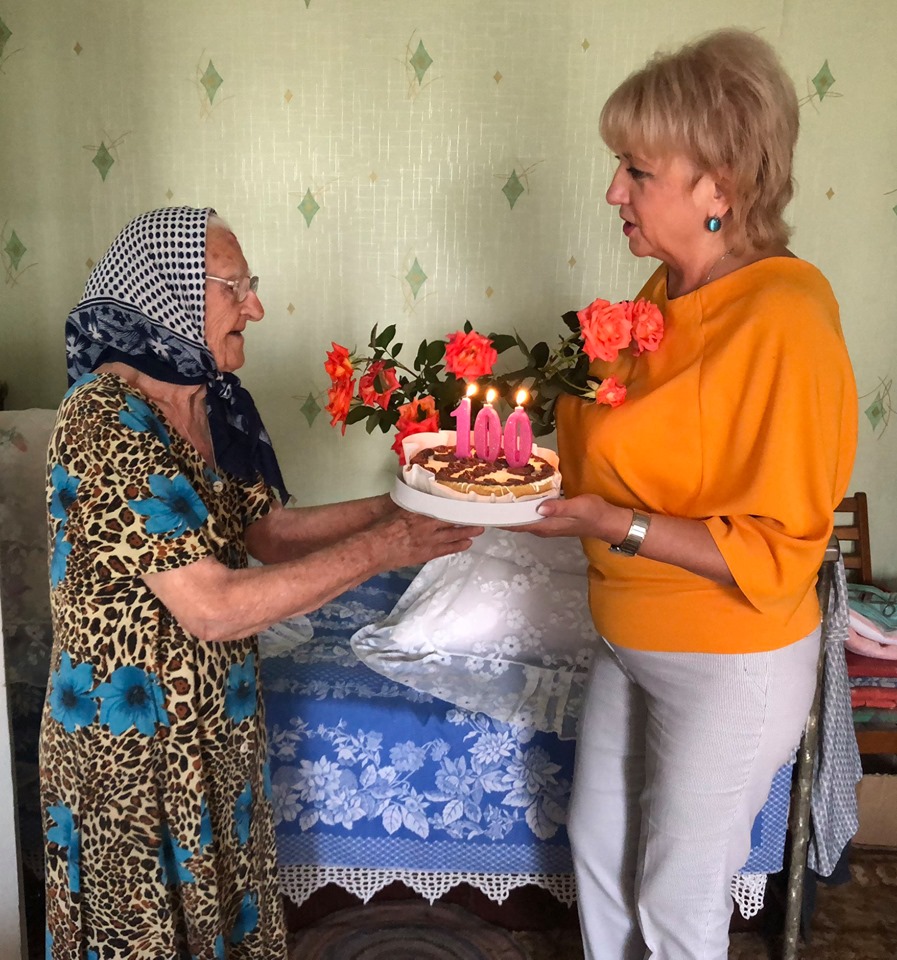 Жителька Васильківського району відсвяткувала 100-річний ювілей (ФОТО)