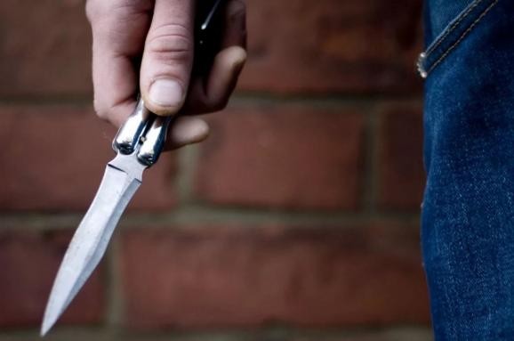 На Київщині затримали 35-річного чоловіка, який ножем покалічив охоронця (ФОТО)