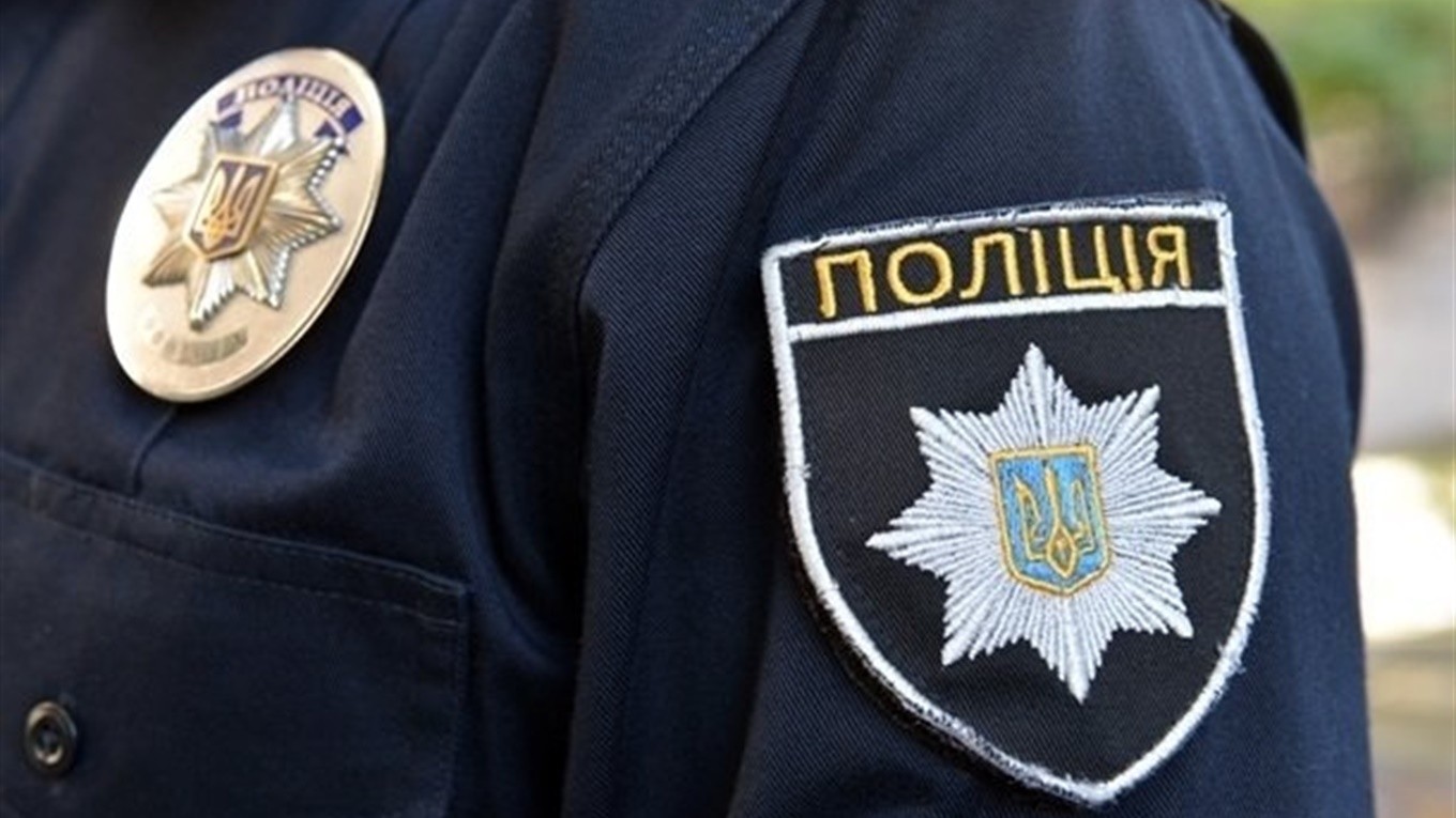 У "Борисполі" правоохоронці надали допомогу юнаку, якому стало зле (ВІДЕО)