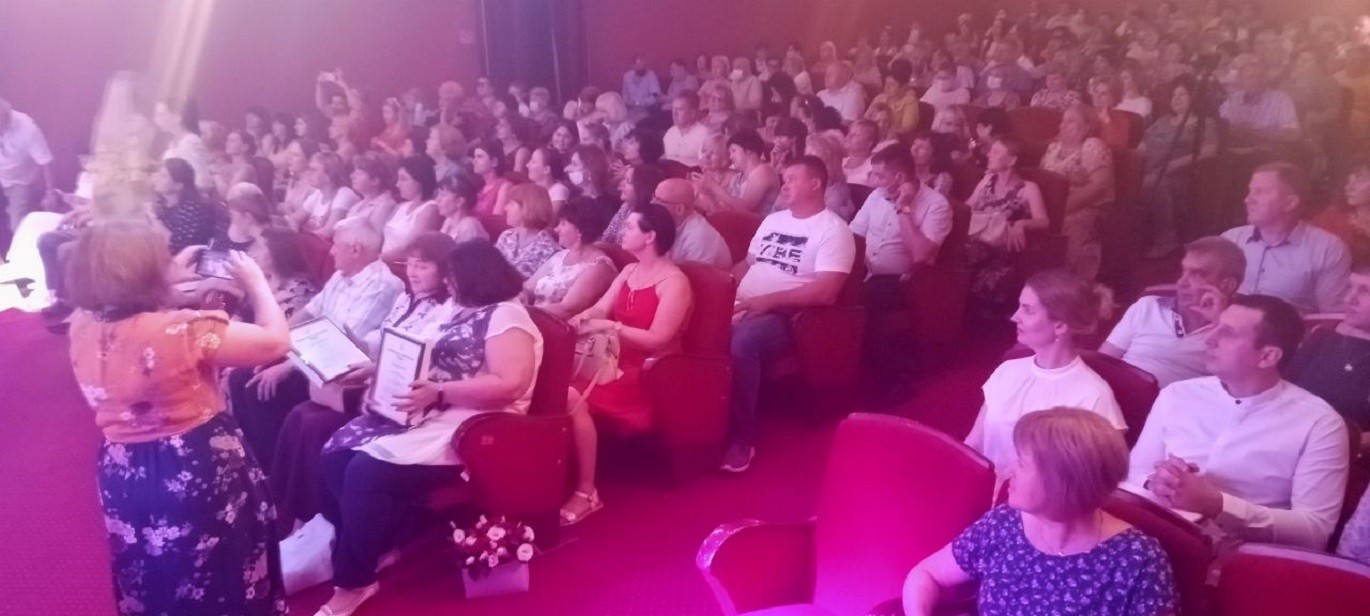 У Білій Церкві нагородили за високий професіоналізм освітян та медиків (ФОТО)