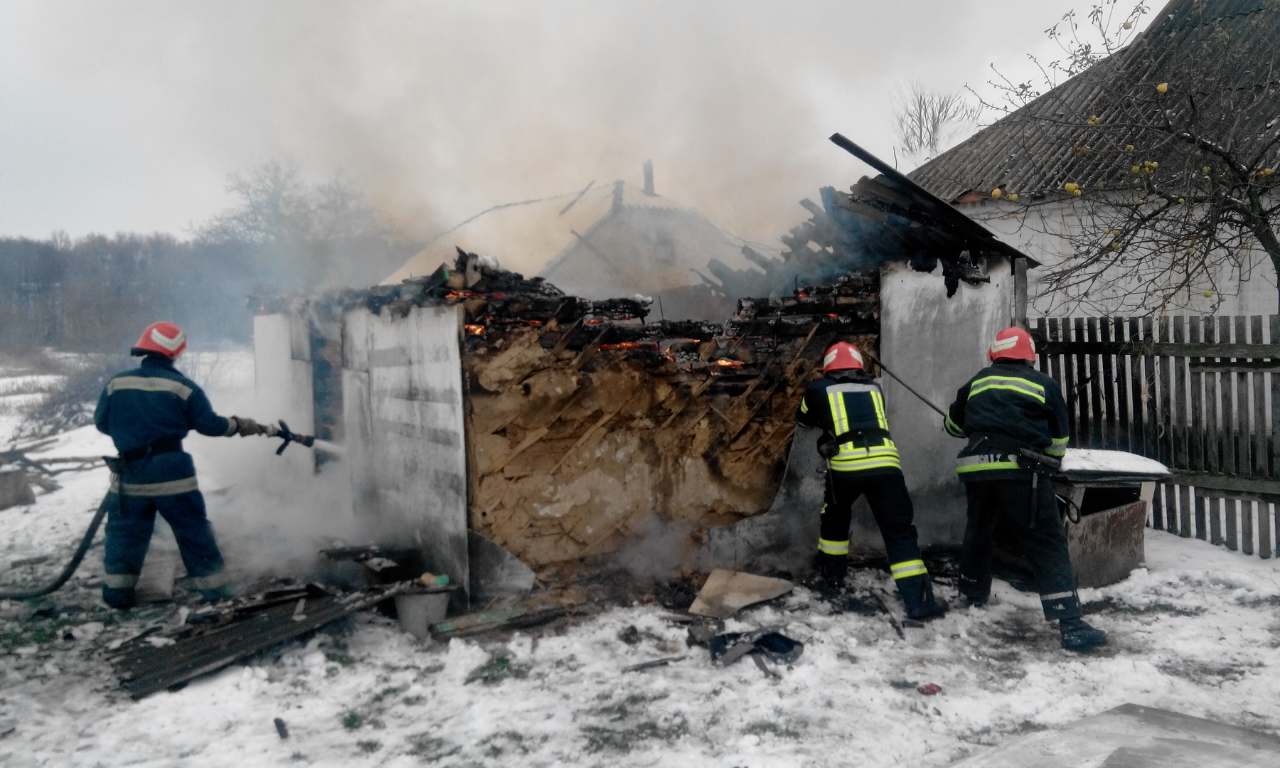 У Богуславському районі згорів будинок