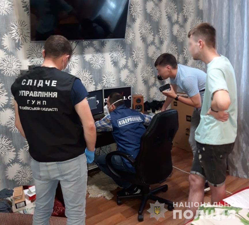 Жителі Київщини розповсюджували дитячу порнографію (ФОТО)