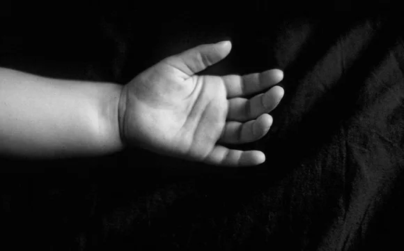 На Київщині жінка, яка підозрюється у вбивстві своєї новонародженої дитини, постане перед судом