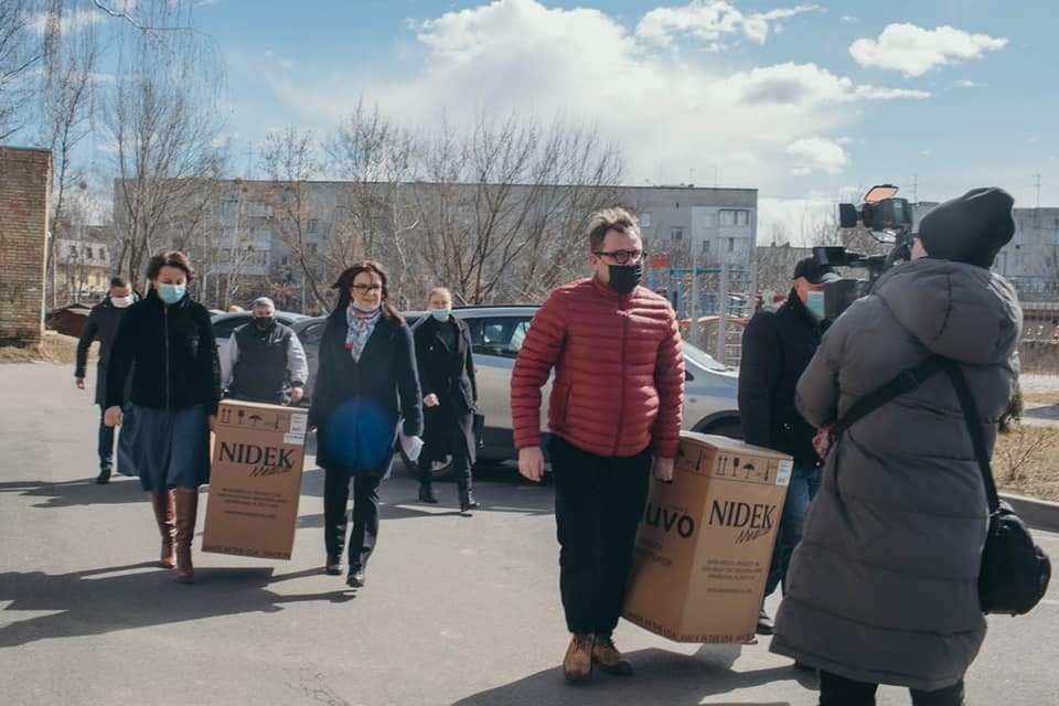 Бородянська амбулаторія отримала благодійну допомогу від Фонду Порошенка (ФОТО, ВІДЕО)