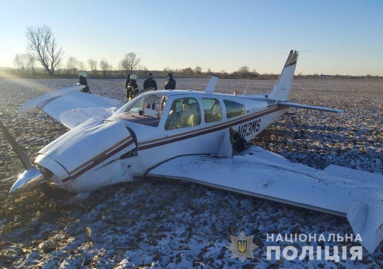 Авіакатастрофа на Броварщині: бельгієць та українець знаходяться у вкрай тяжкому стані