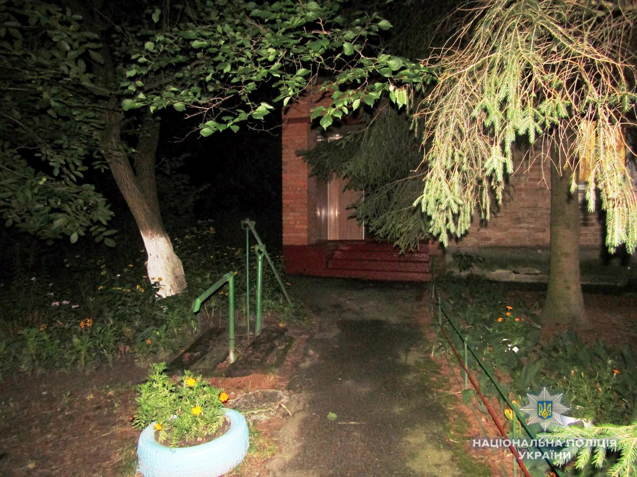 Чоловіки в балаклавах напали на родину в Броварському районі