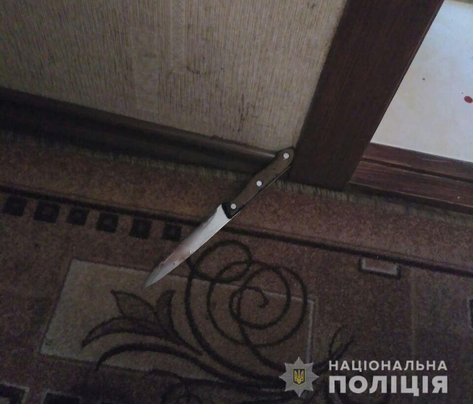 В Ірпені жінка напідпитку ледь не зарізала свого співмешканця