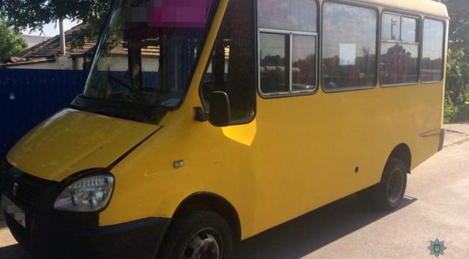 У Борисполі зупинили "неіснуючий" автобус