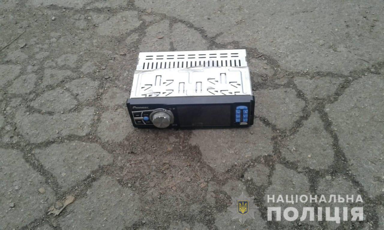 У Богуславському районі юнаки обкрадали автомобілі