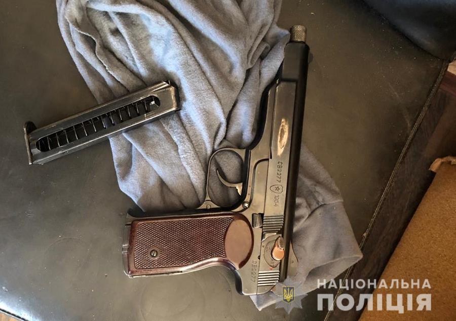 У Броварському районі невідомі чоловіки в будинку влаштували стрілянину
