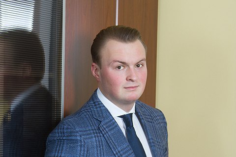 Активісти у Козині пікетували маєток Гладковського, який наживається на дерибані "Укроборонпрому" (ФОТО)