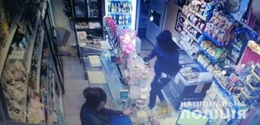 У Білій Церкві затримали 20-річного крадія алкоголю