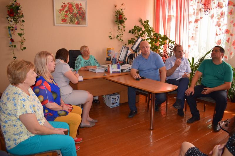 Макарівський природничо-математичний ліцей знаходиться в аварійному стані (ФОТО)