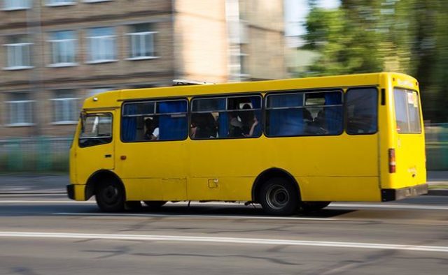В Обухові маршрутки ігнорують пасажирів (ВІДЕО)