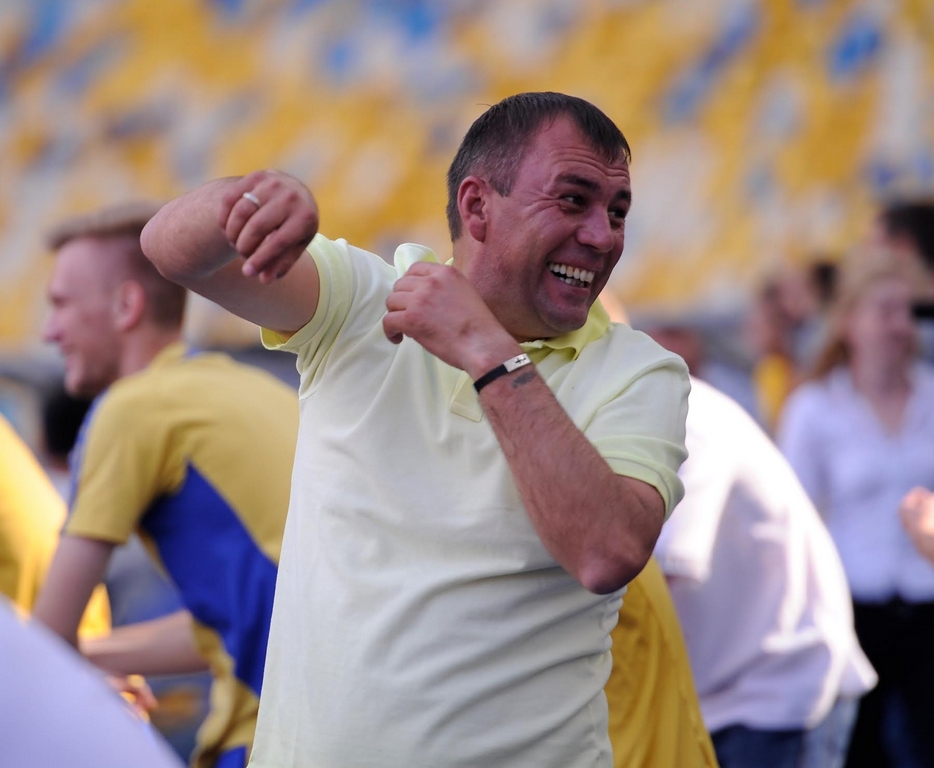 П’яний нардеп Скуратовський мало не застрелив сільського голову з Макарівщини (ВІДЕО)