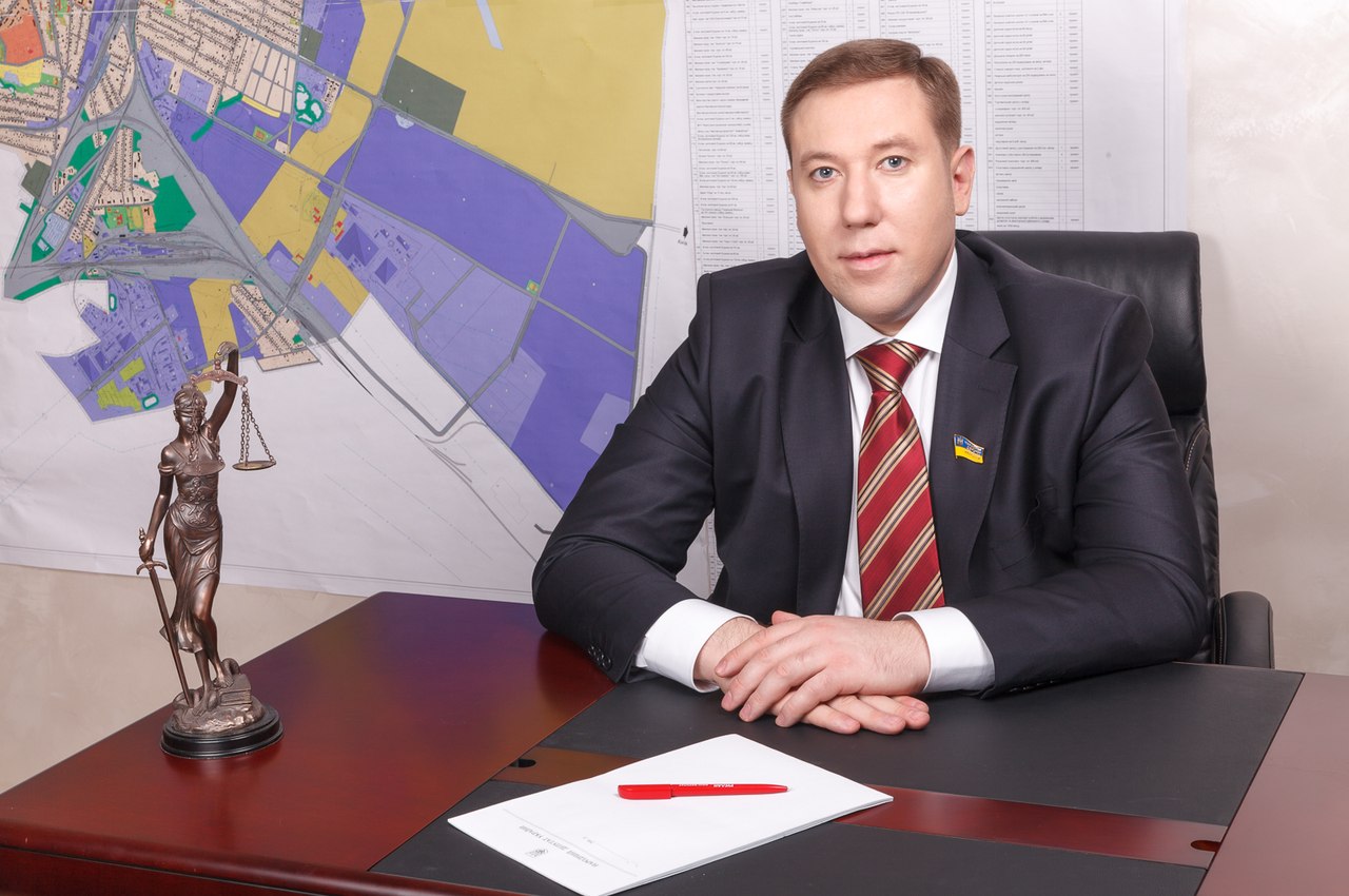Депутата Сольвара звинуватили в "кришуванні" незаконного видобутку торфу в Макарівському районі